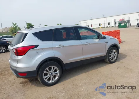 2019 Ford Escape Se из США, поврежденный, VIN 1FMCU9GD0KUA98372